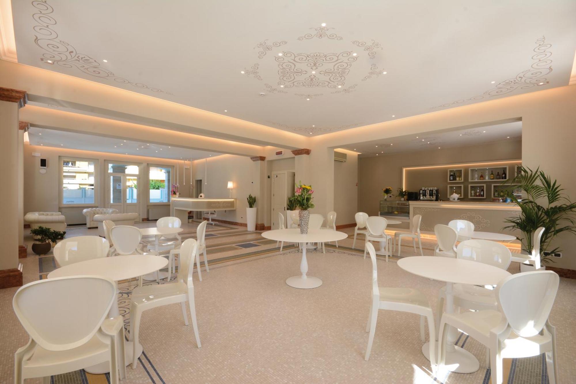 Residence Hotel Alba Palace Альба-Адриатика Экстерьер фото