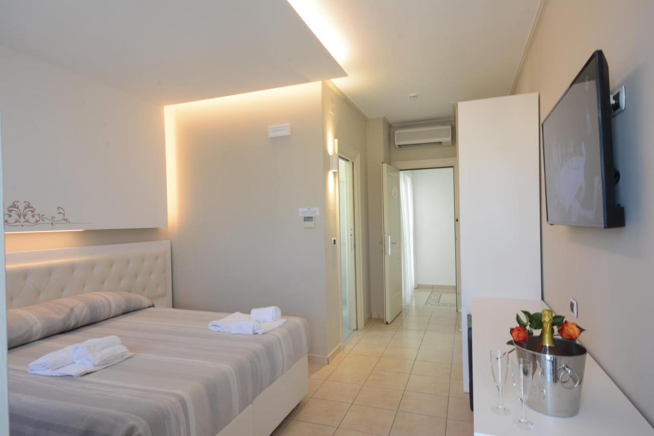 Residence Hotel Alba Palace Альба-Адриатика Экстерьер фото